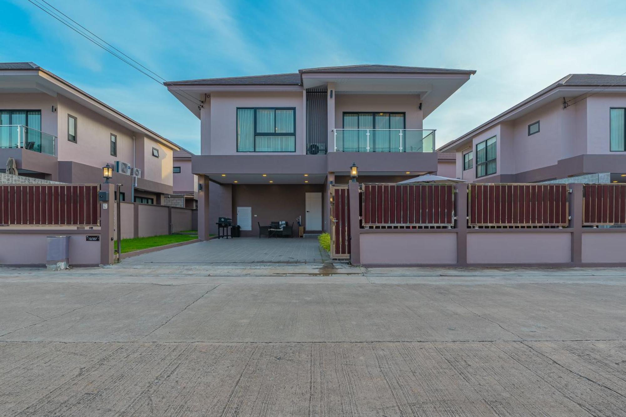 Southern Peak Pool Villa Huay Yai Pattaya Ban Huai Yai Exterior foto